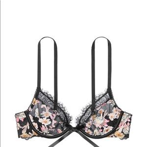 Dream Angels by Victoria’s Secret demi bra